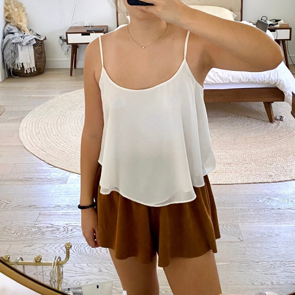 Tpbo Breezy white tank top
